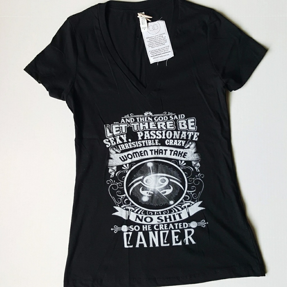 Zodiac 'Cancer' Graphic Tee